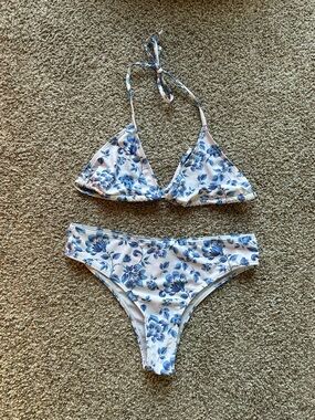 SHEIN Blue Floral Triangle Bikini Set